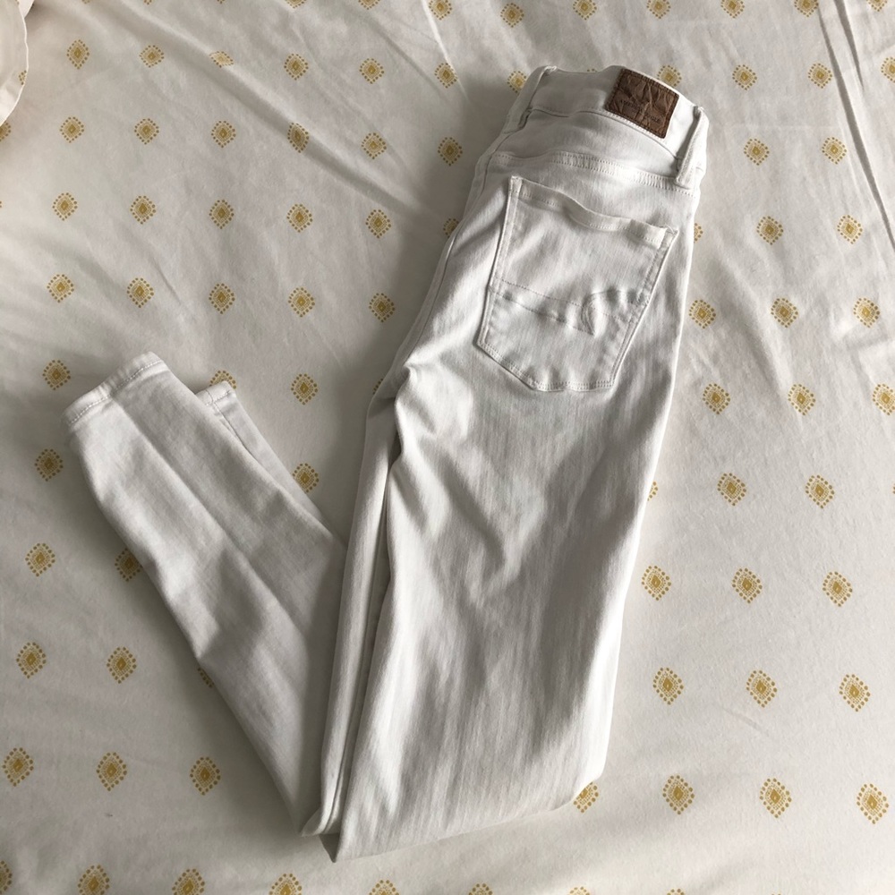 American Eagle | White Skinny Jeans
